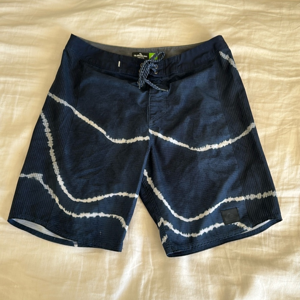 Quicksilver highline boardies sz 30